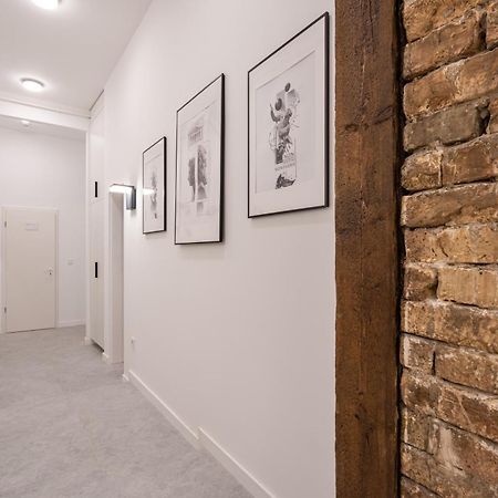 D48 - Central Boulevard Residence - Best Location By Bqa Budapest Eksteriør bilde